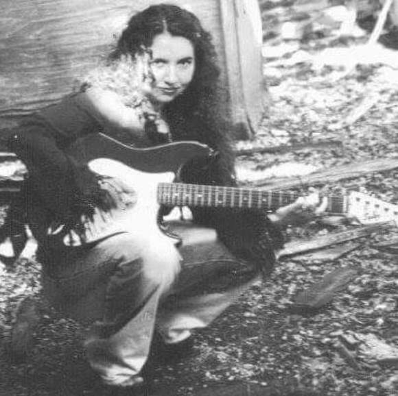 Meet your Posher, Lovey aka djapocolipz - Picture 5 of 15